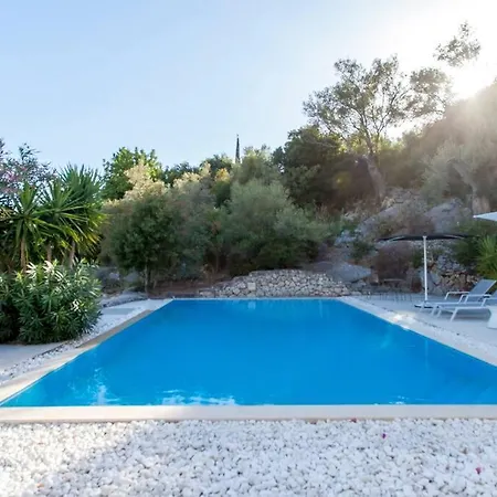 Secluded Amadeus,hammam & Tennis Póros